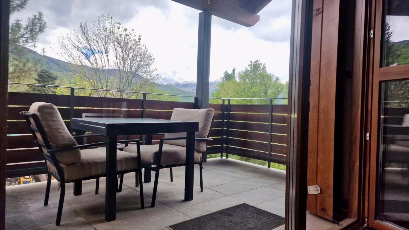 Apartamento BPirineos-Sierra de Chia Benasque Exterior foto